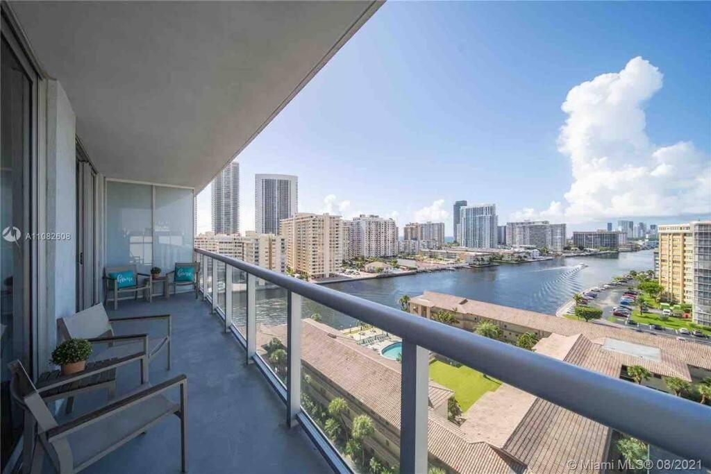 Beachwalk 1B-1B Apmt Amazing View 12A Hallandale Beach Exterior photo